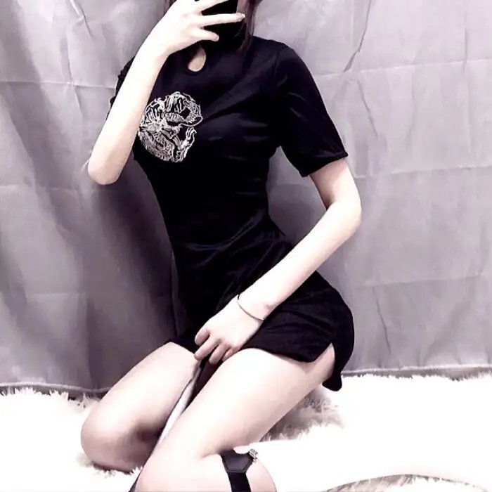 裸杀万里追